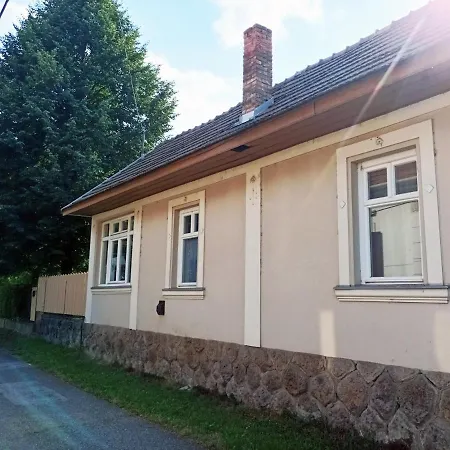 Zoeldfa8 Nagymaros Exterior photo